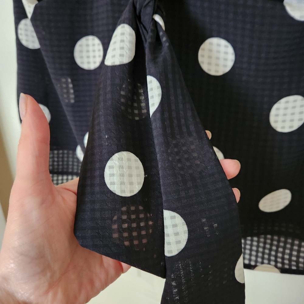 Ann Taylor Polka Dot Sleeveless Top - Black and White, Size 4 - Picture 7 of 9